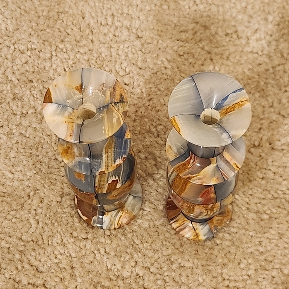 Elegant Handcrafted Onyx Vases 6" Decorative Accent Piece Set Of 2 - Picture 3 of 5